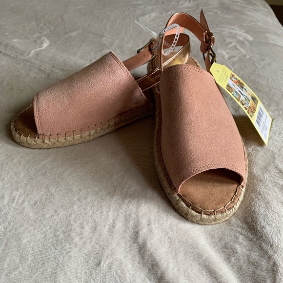 Toms Shoes - Toms Clara Espadrille Size 7 bloom suede/rose gold